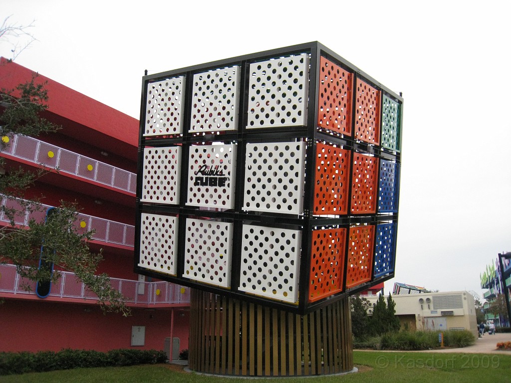 Disney 2010 D1 0500.jpg - January 9-11, 2010 Disney World Florida. Went to run the marathon. Saturday, fly down, check in, go to Expo to pick up packet, then to see Blue Man Group in the evening.